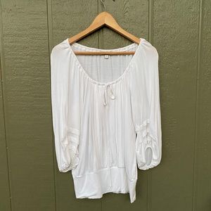 Lilly Lou shirt  blouse short flowy stretch  top